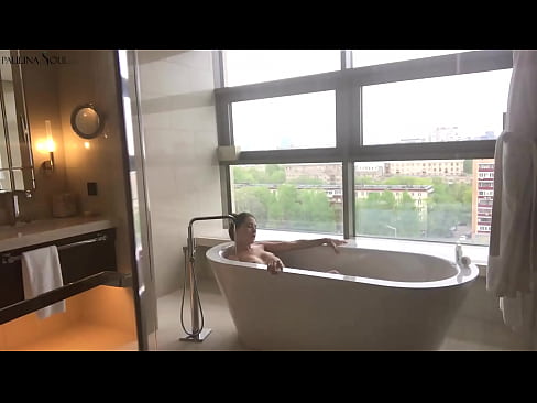 ❤️ Enorm babe som passionerat runkar av sin fitta i badrummet ☑ Porno vk at sv.pornodil.ru ☑